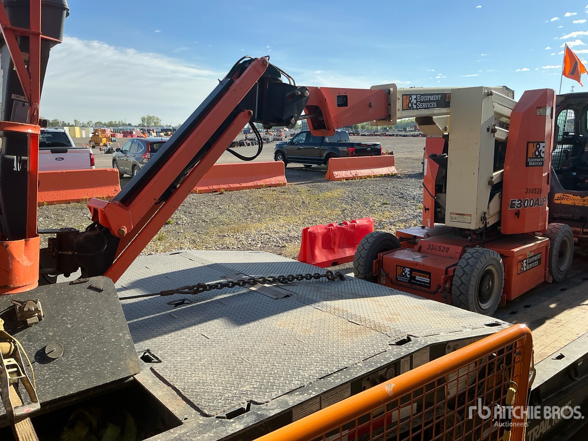 Photo of a 2015 JLG E300AJP
