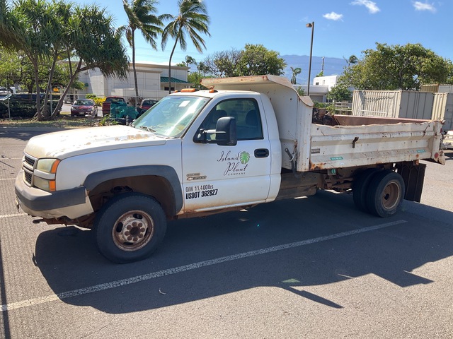 2007 Chevrolet Silverado 3500 4x2 Flatbed Dump Truck