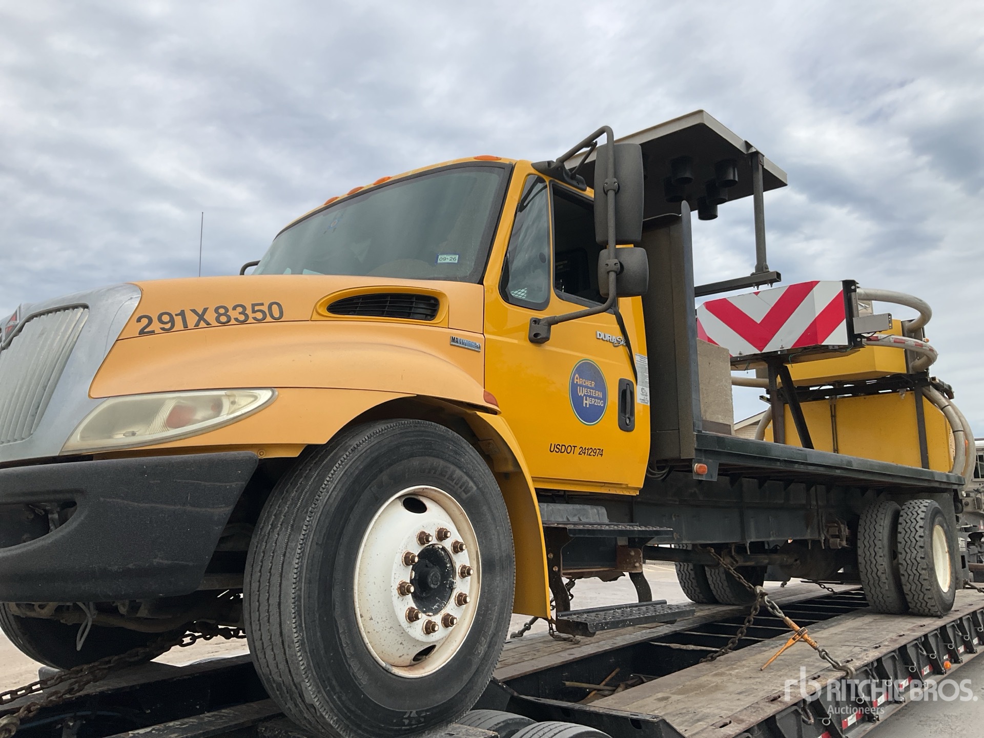 Photo of a 2009 International 4300
