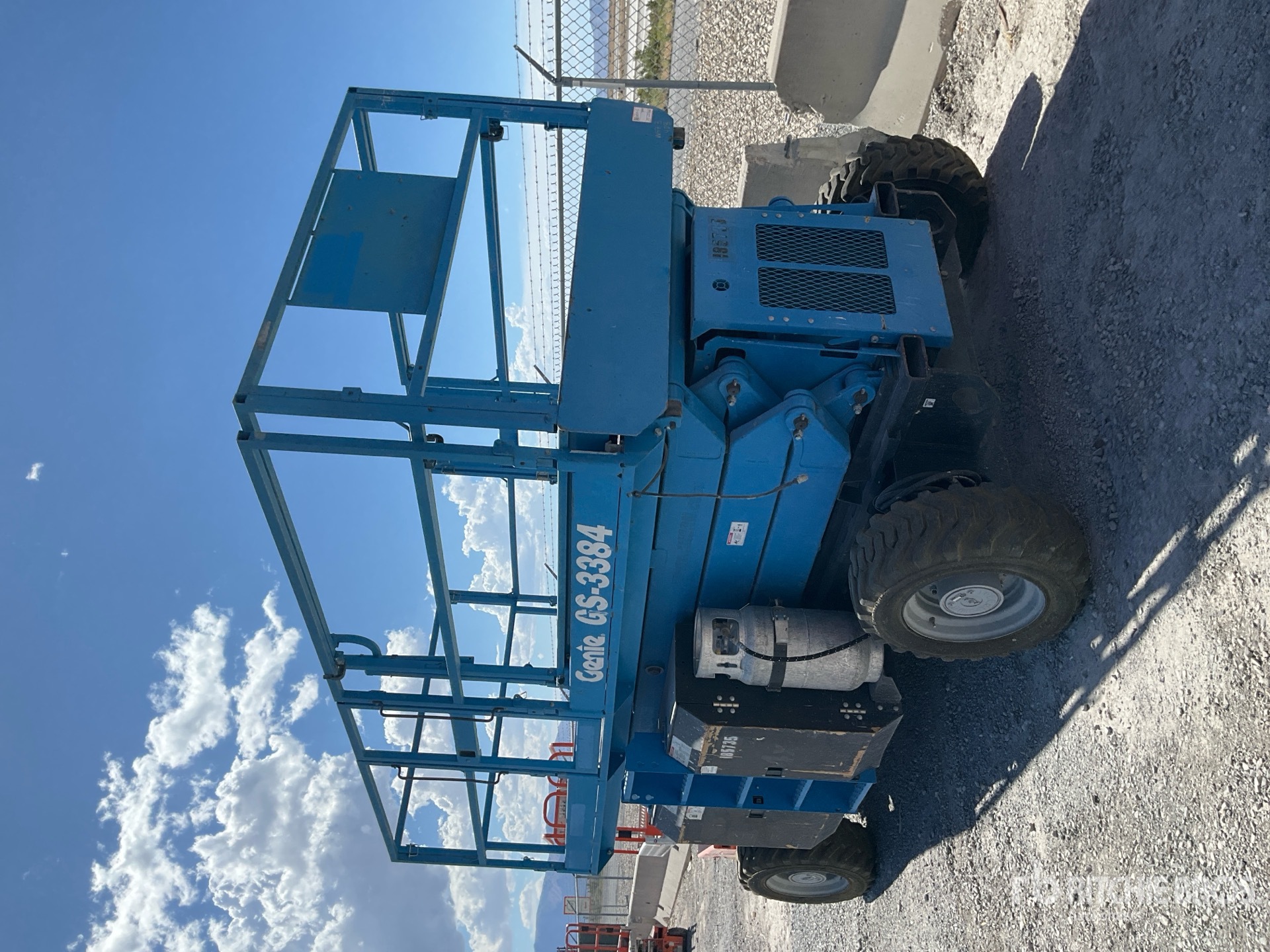 Photo of a 2017 Genie GS3384RT