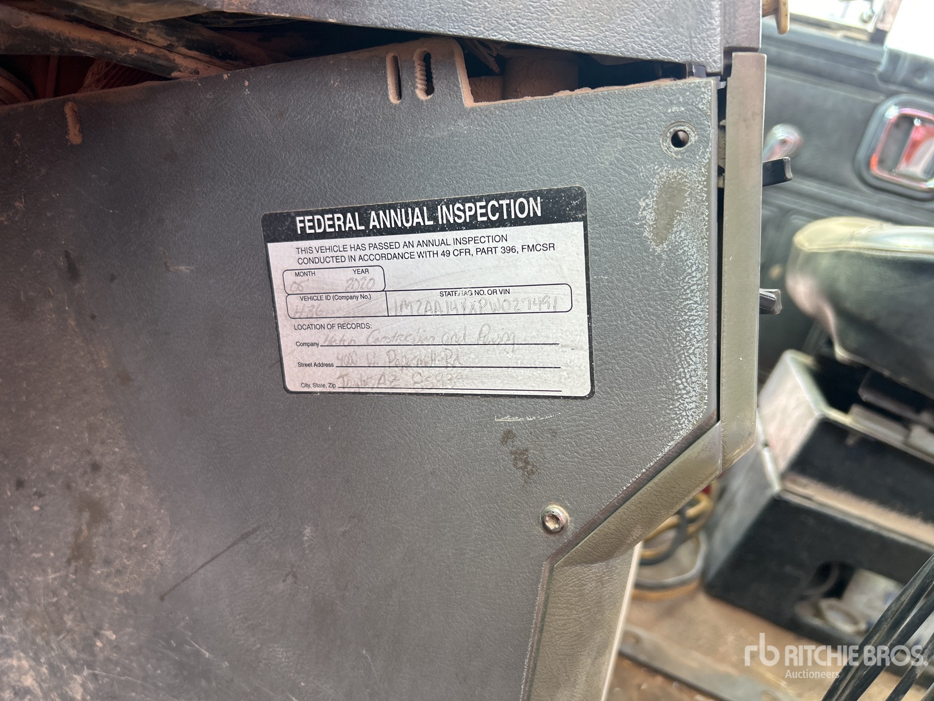 Photo of a 1993 Mack CH613