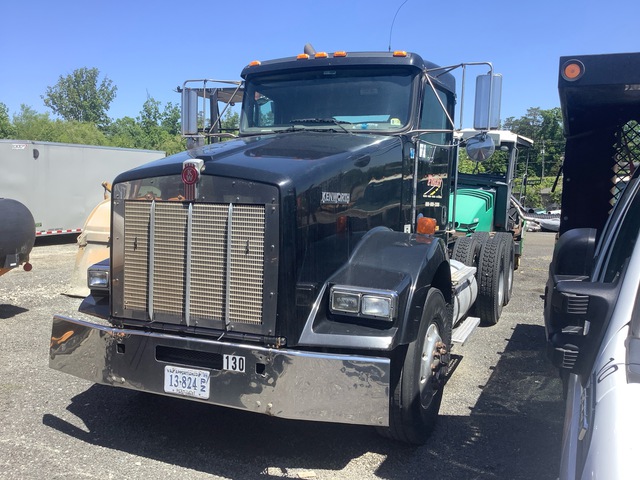 2013 Kenworth 6x4 T/A Day Cab Truck Tractor