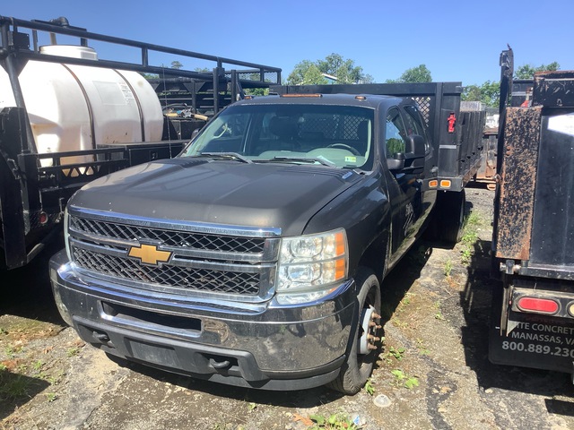 2012 Chevrolet Silverado 3500HD 4x2 Extended Cab Flatbed Truck