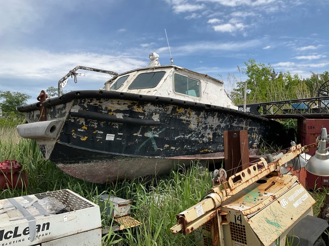 2002 Lafco 30 ft Work Boat (Inoperable) 2002 Lafco 30 ft Work Boat (Inoperable)