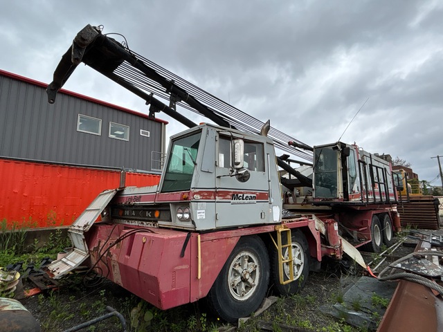1981 Link-Belt HC218A 100 ton 8x4 100 Ton Crane Lattice-Boom Truck Crane