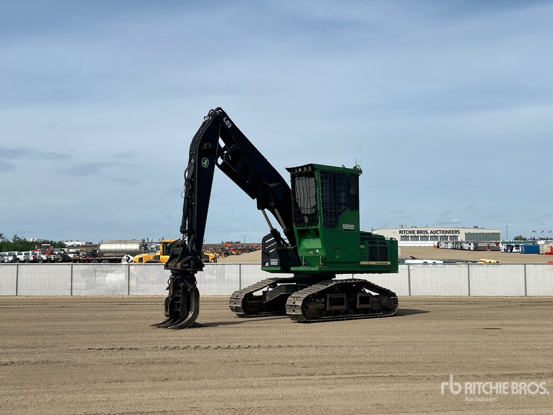 Photo of a 2011 John Deere 2154D