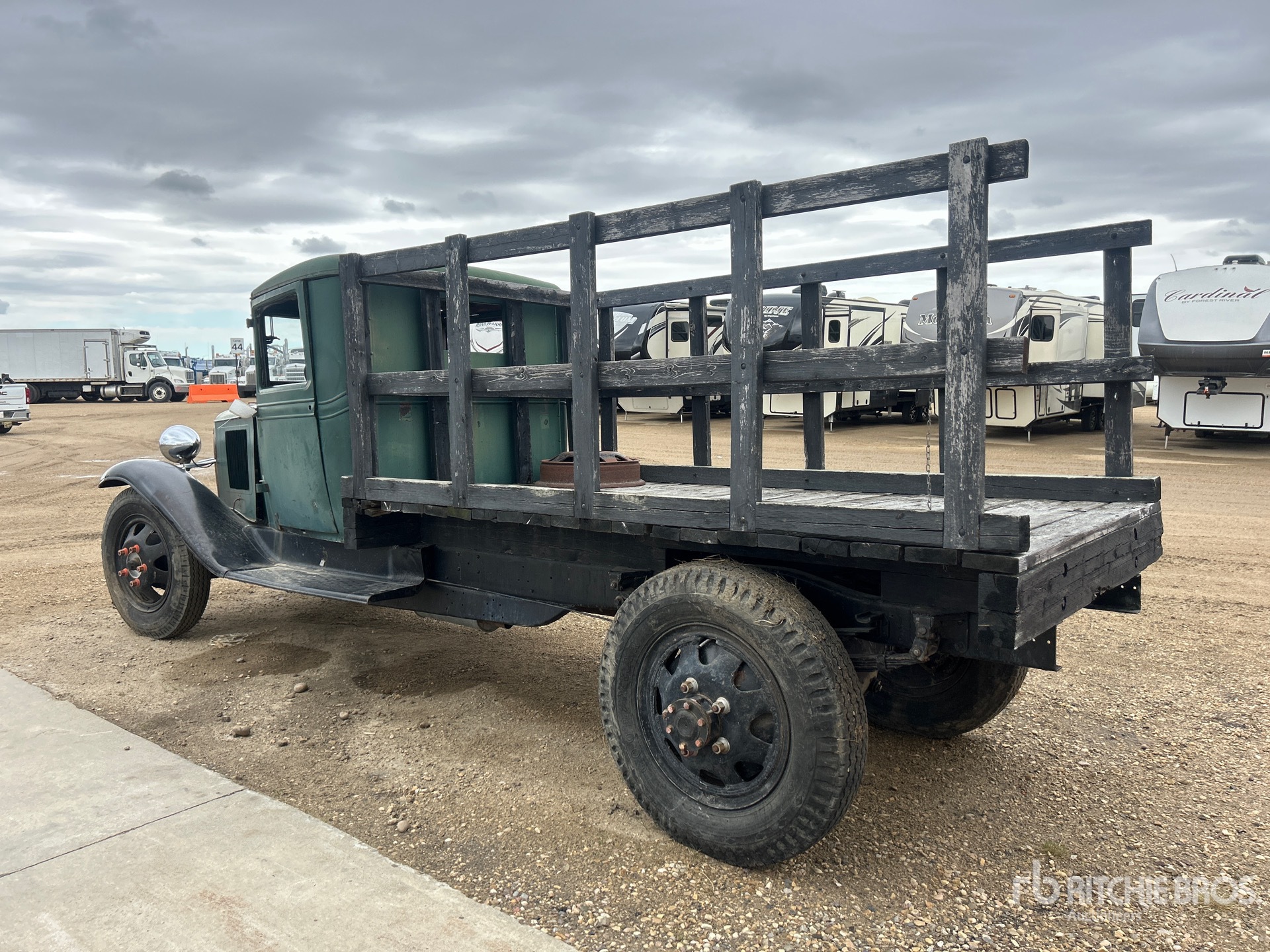 General Appearance with Picture, Left Rear Corner