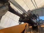 Hydraulics with Bucket Tilt Cylinders