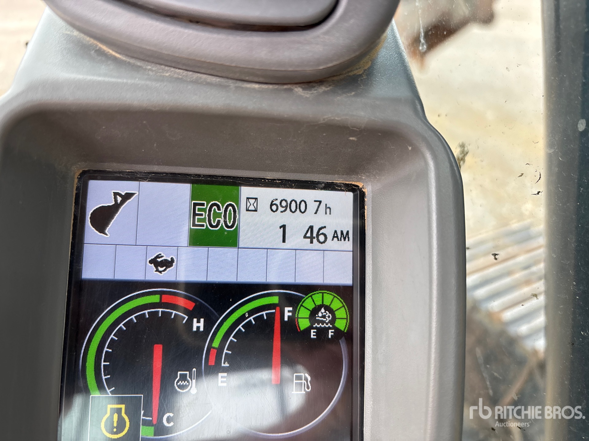 General Appearance with Hour Meter / Odometer