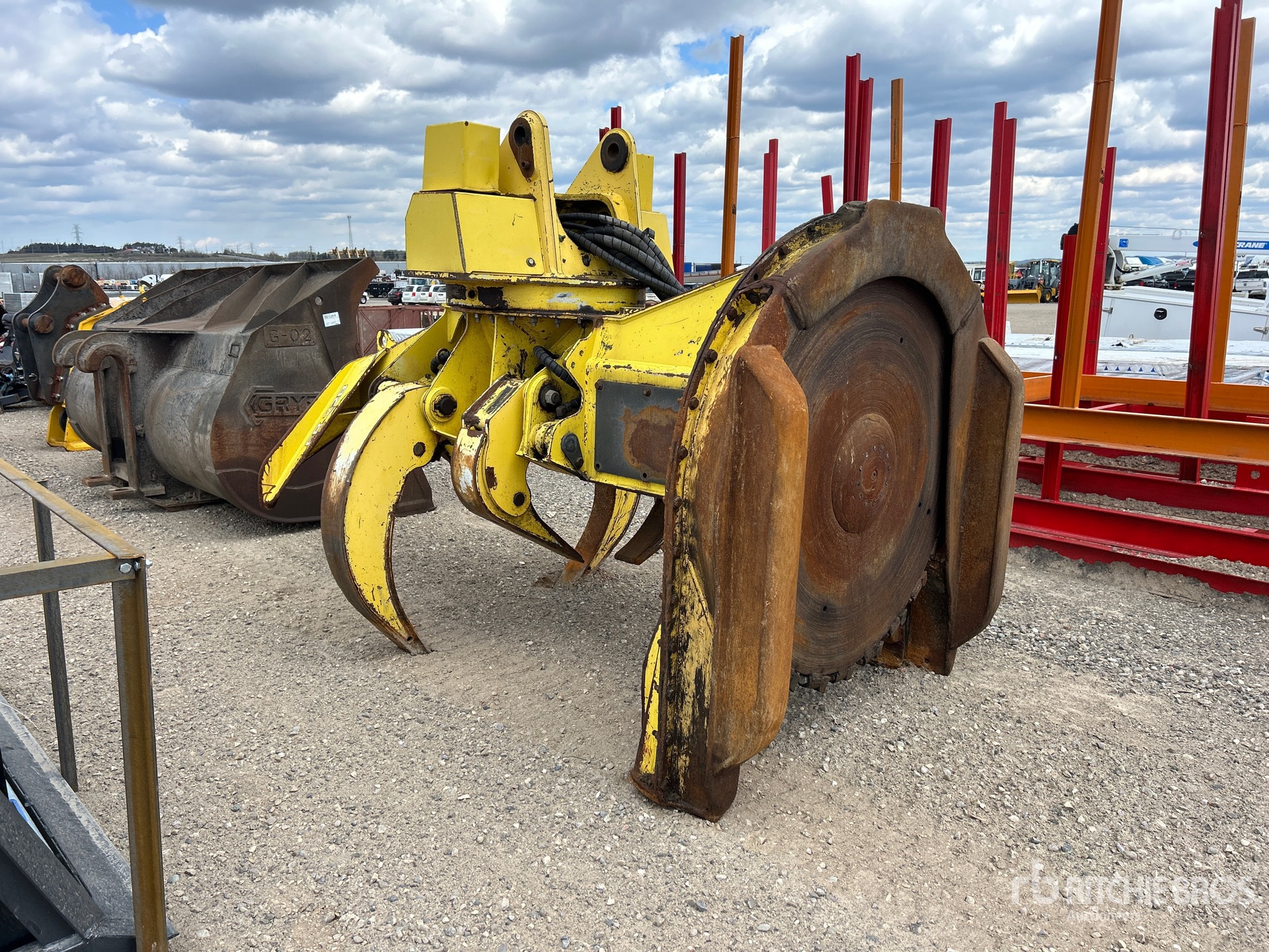 Photo of a 2018 John Deere FF228