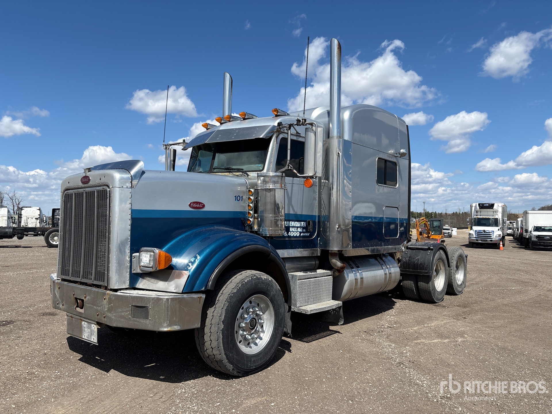 Photo of a 2007 Peterbilt 357