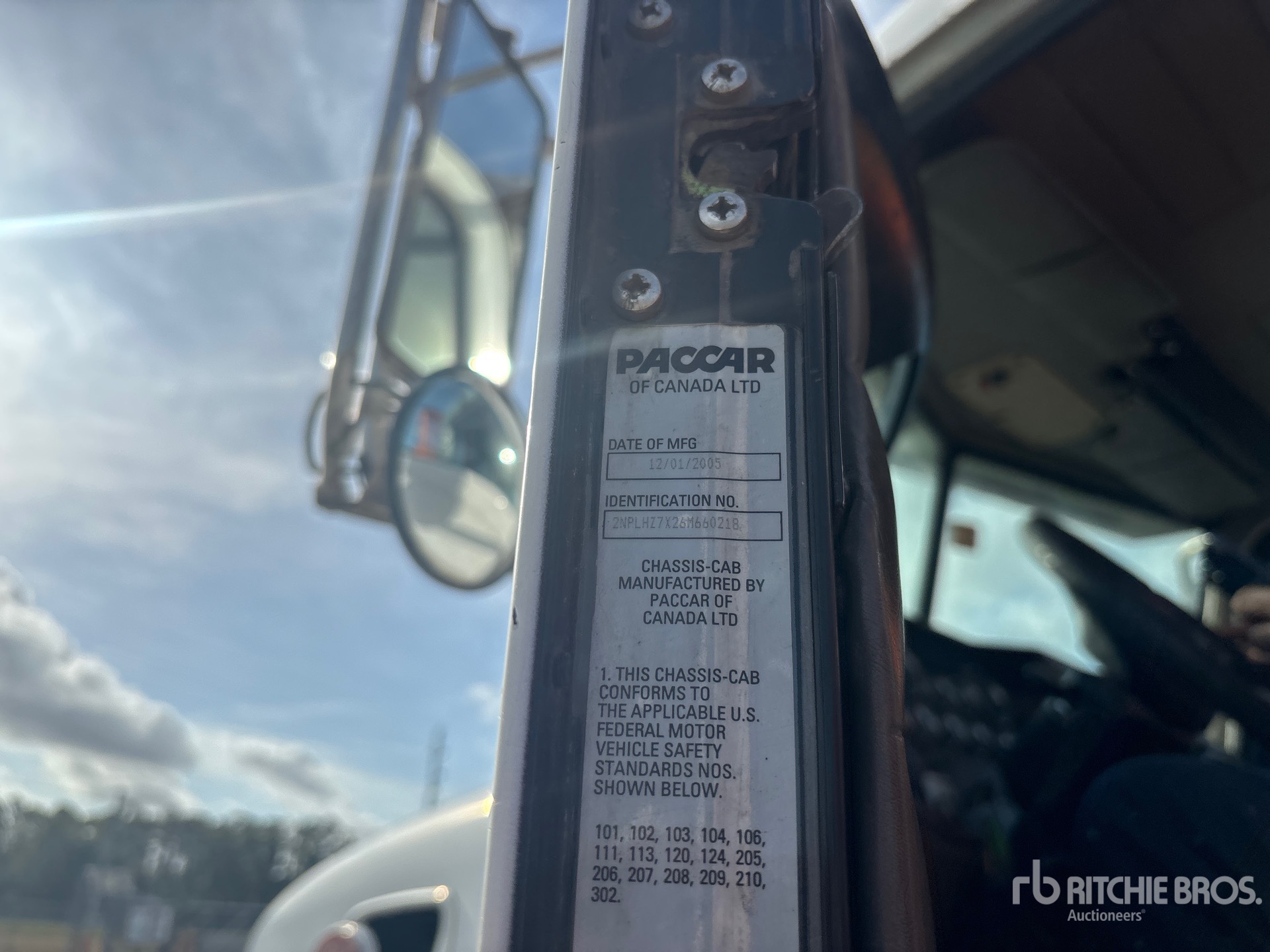 2006 Peterbilt 335