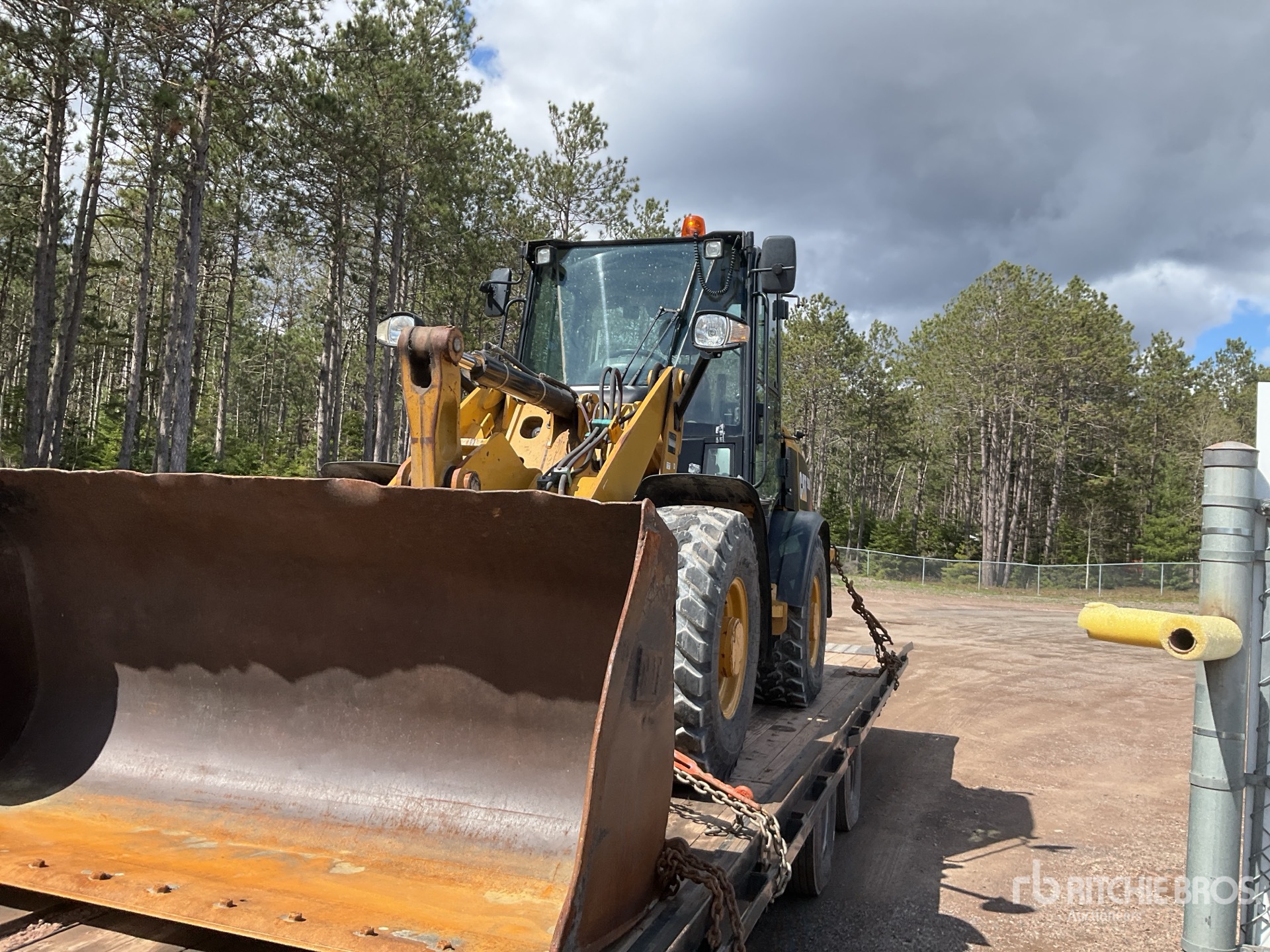 Photo of a 2017 Caterpillar 906M