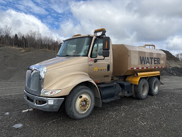 2004 International 8600 6x4 Water Truck
