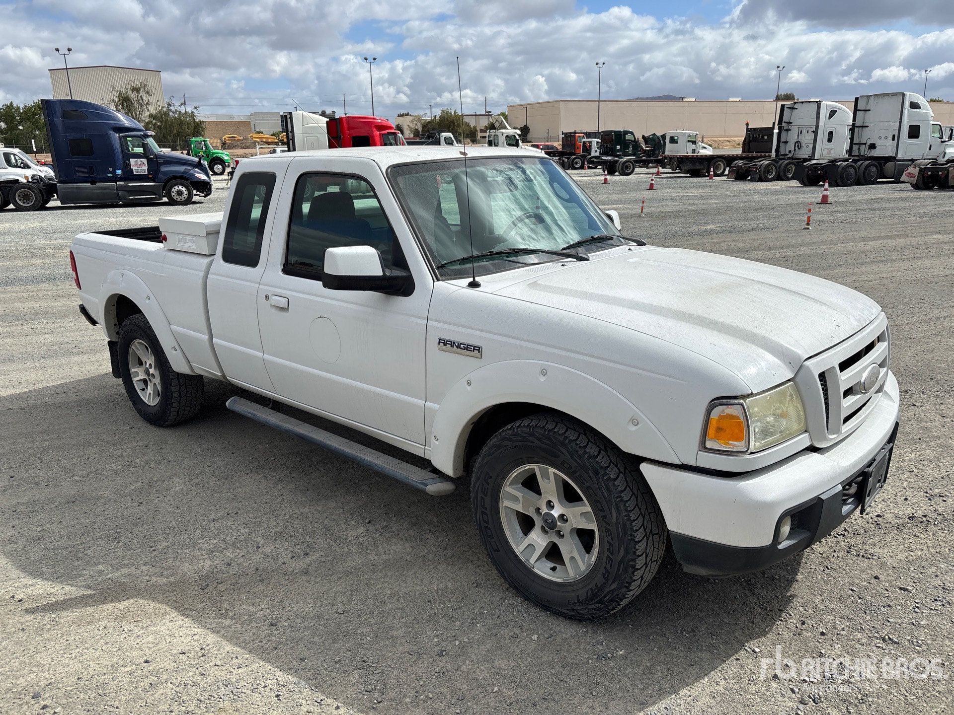 General Appearance with Picture, Right Front Corner