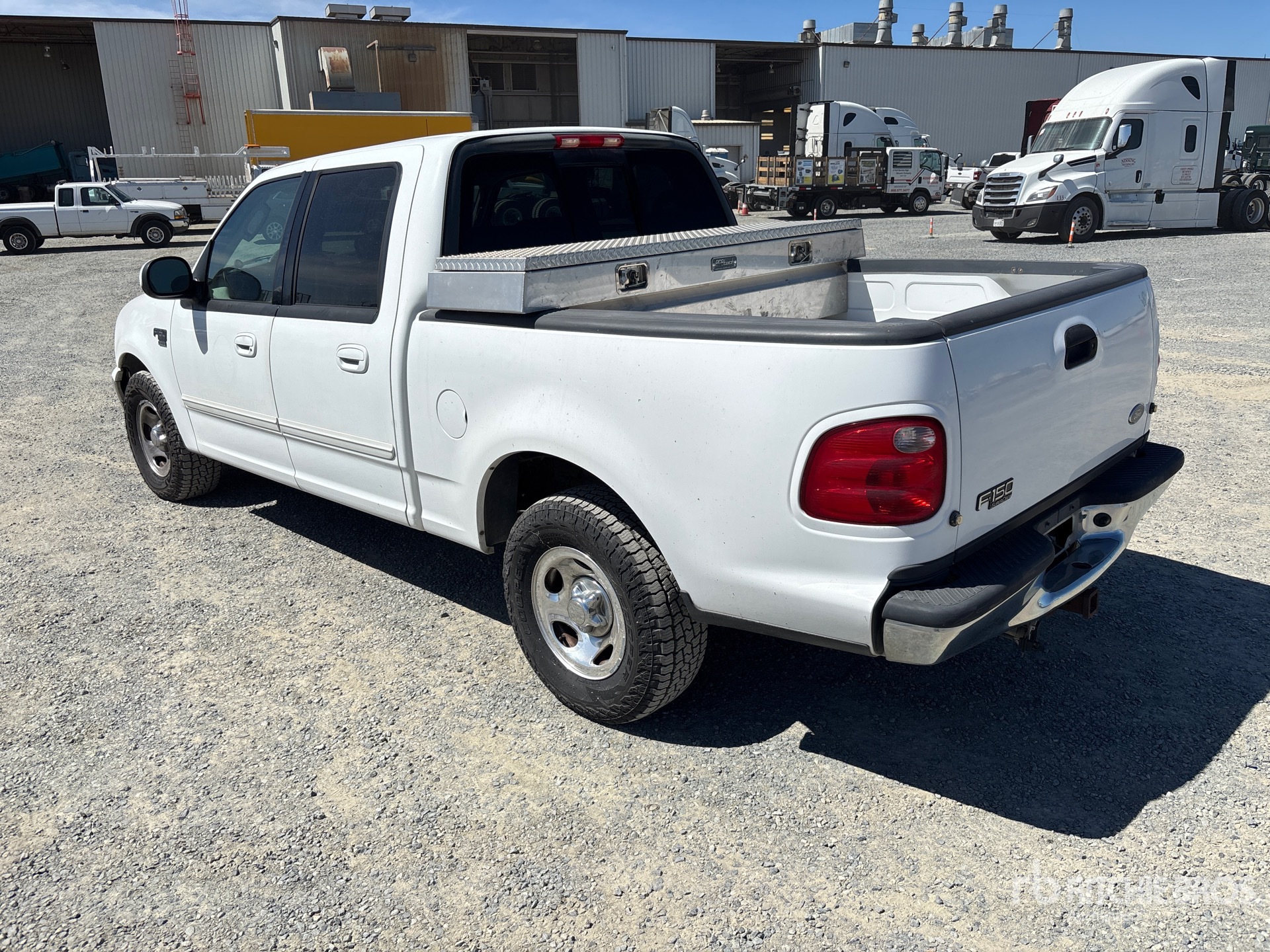 General Appearance with Picture, Left Rear Corner