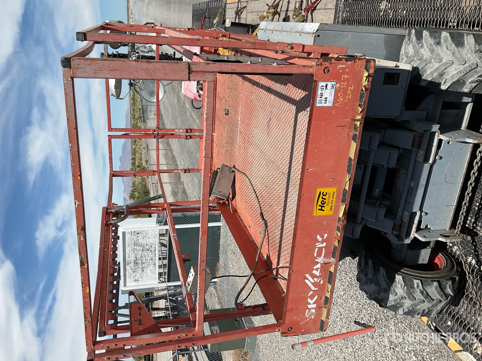 Photo of a 2015 Skyjack SJ6826 RT