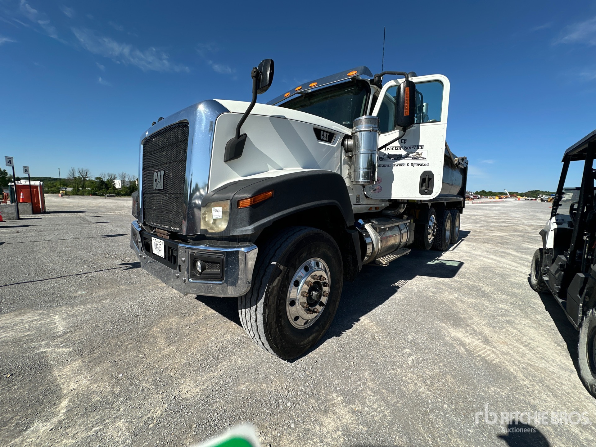 Photo of a 2016 Caterpillar CT660L SFA