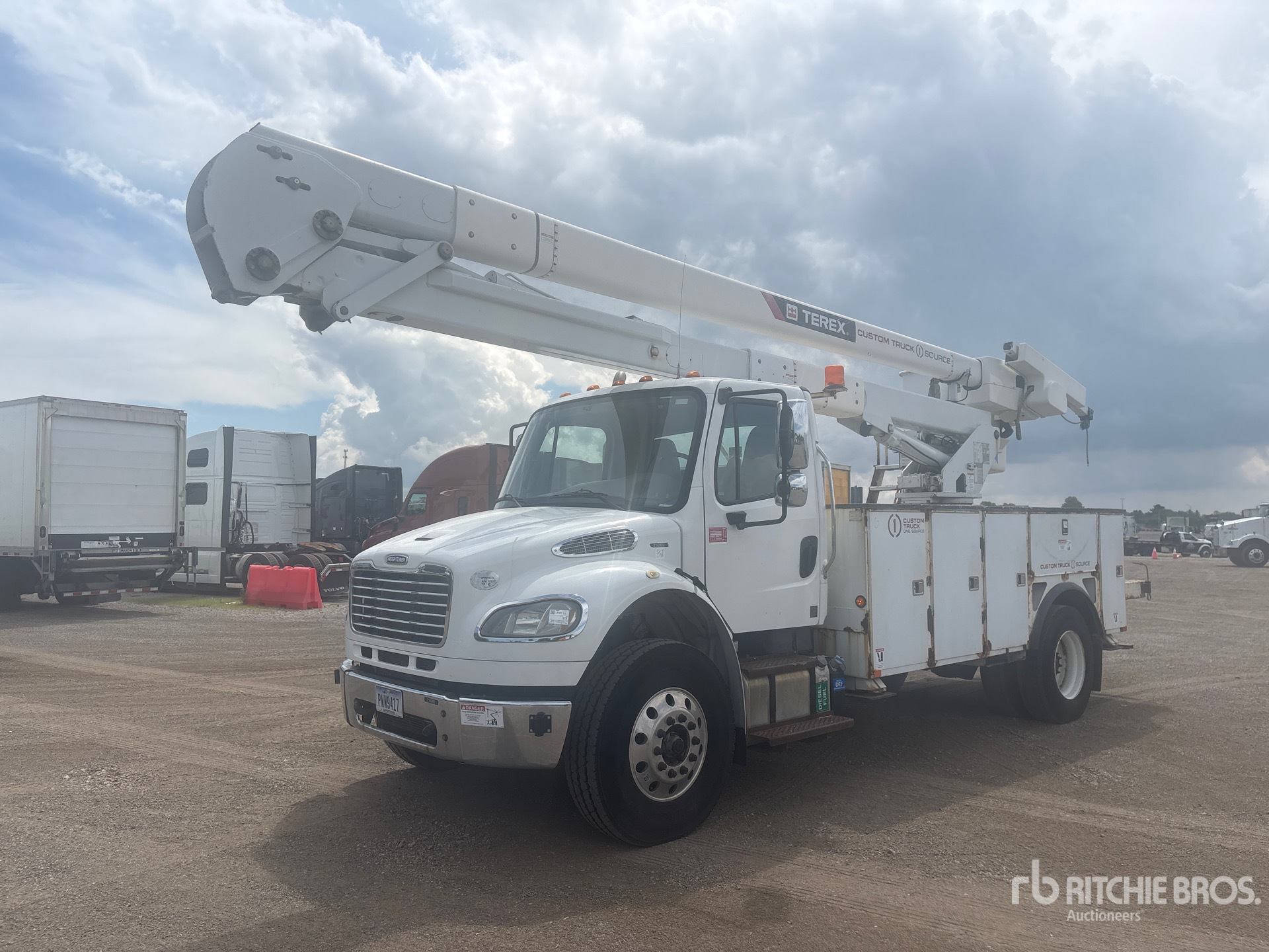 Photo of a 2017 Freightliner M2 106