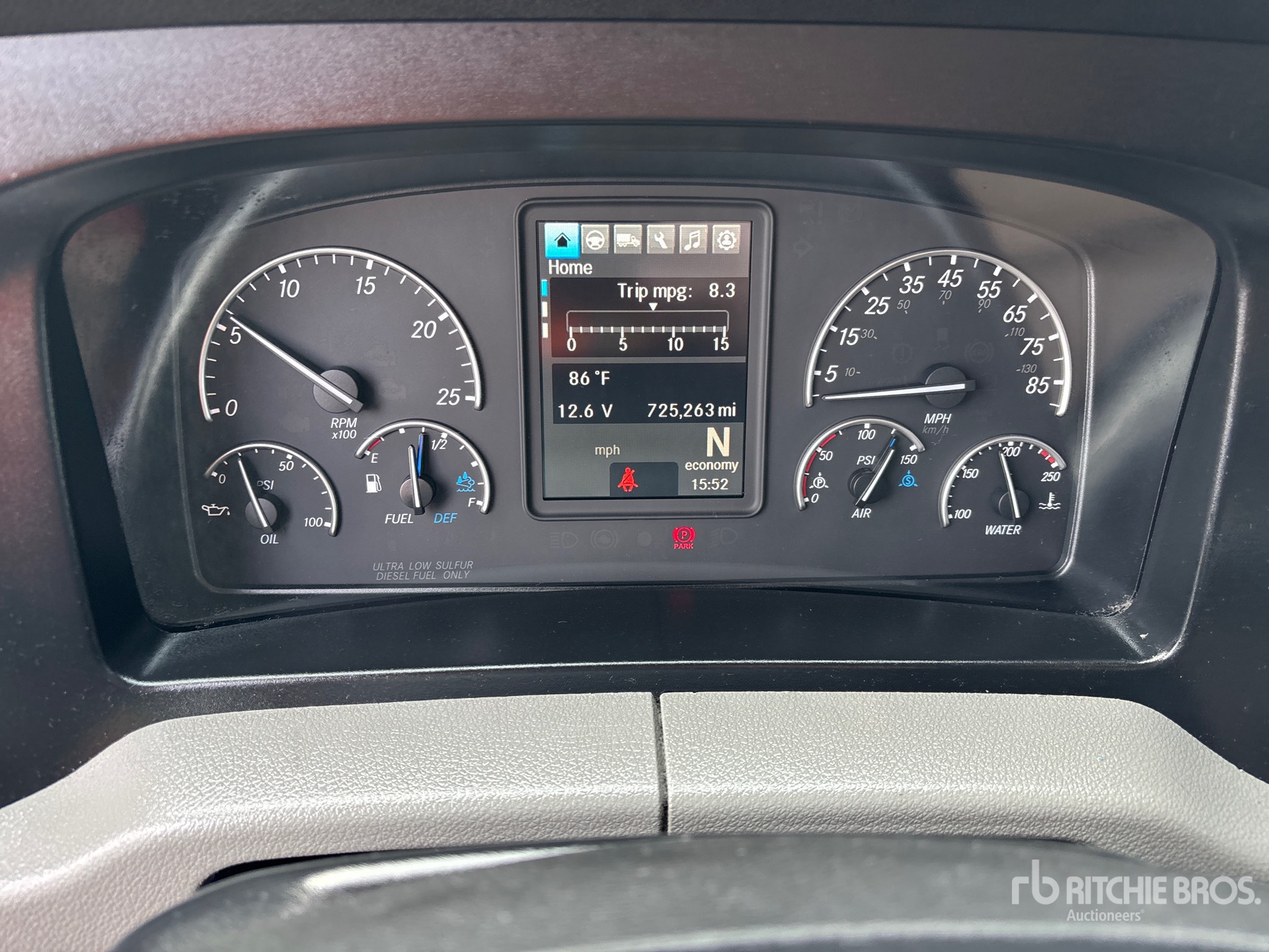 2018 Freightliner CASCADIA 126