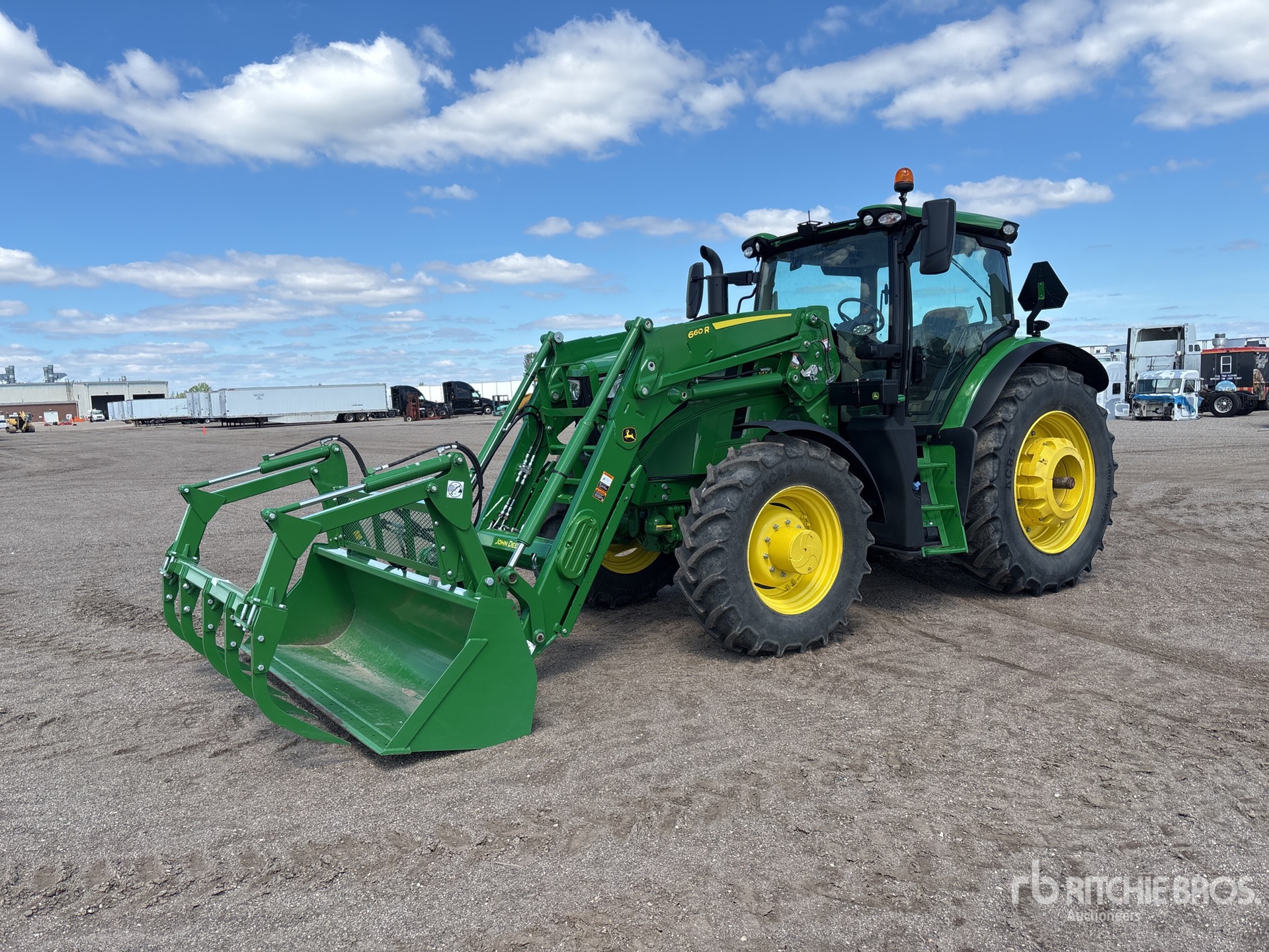Photo of a 2023 John Deere 6R 145