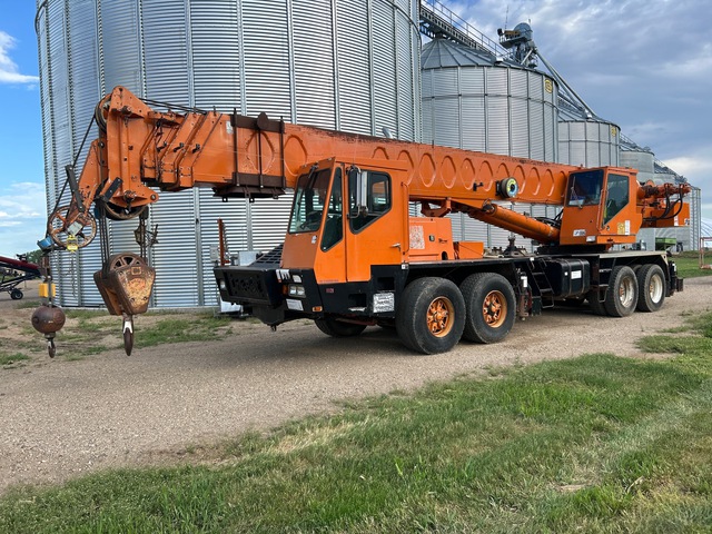 1991 Link-Belt HTC-860 60 ton 8x4 Hydraulic Truck Crane