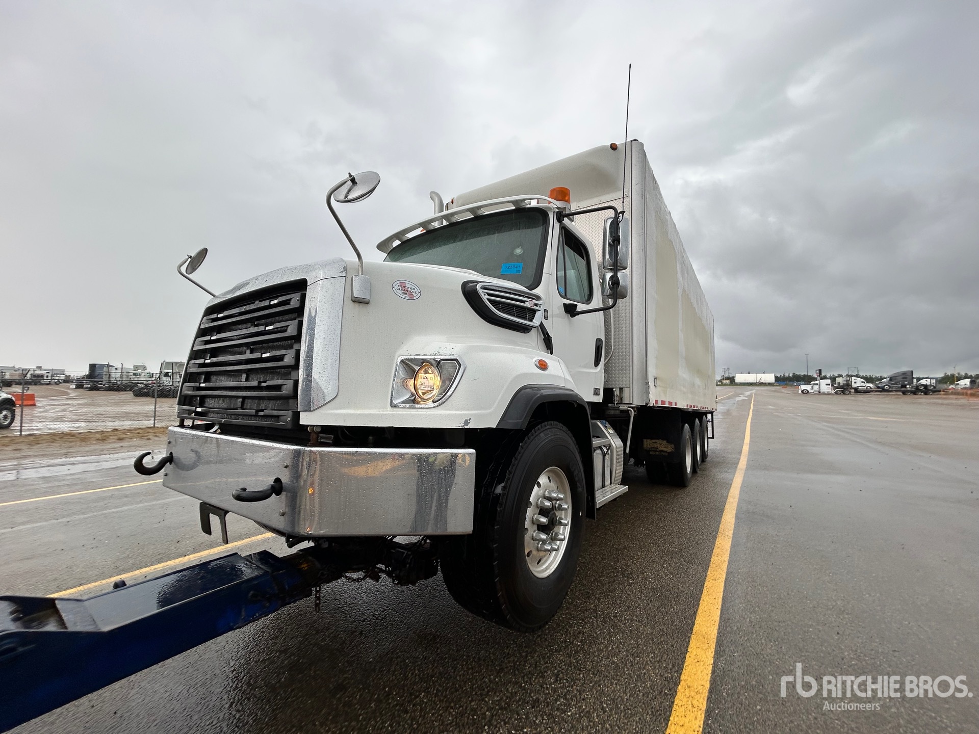 Photo of a 2018 Freightliner 114SD