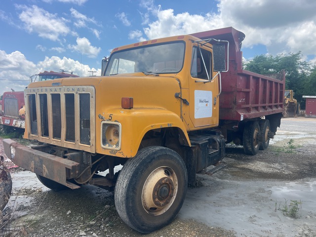 1984 3-Star 1 T/A Dump Truck