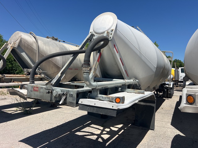 1996 Ford T/A Tanker Trailer