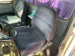 4 Transmision with Seats/armrests
