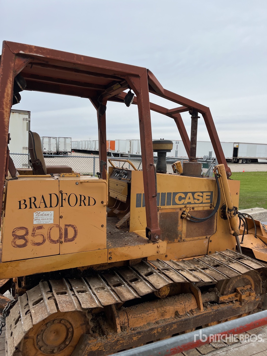 Photo of a 1990 Case 850D