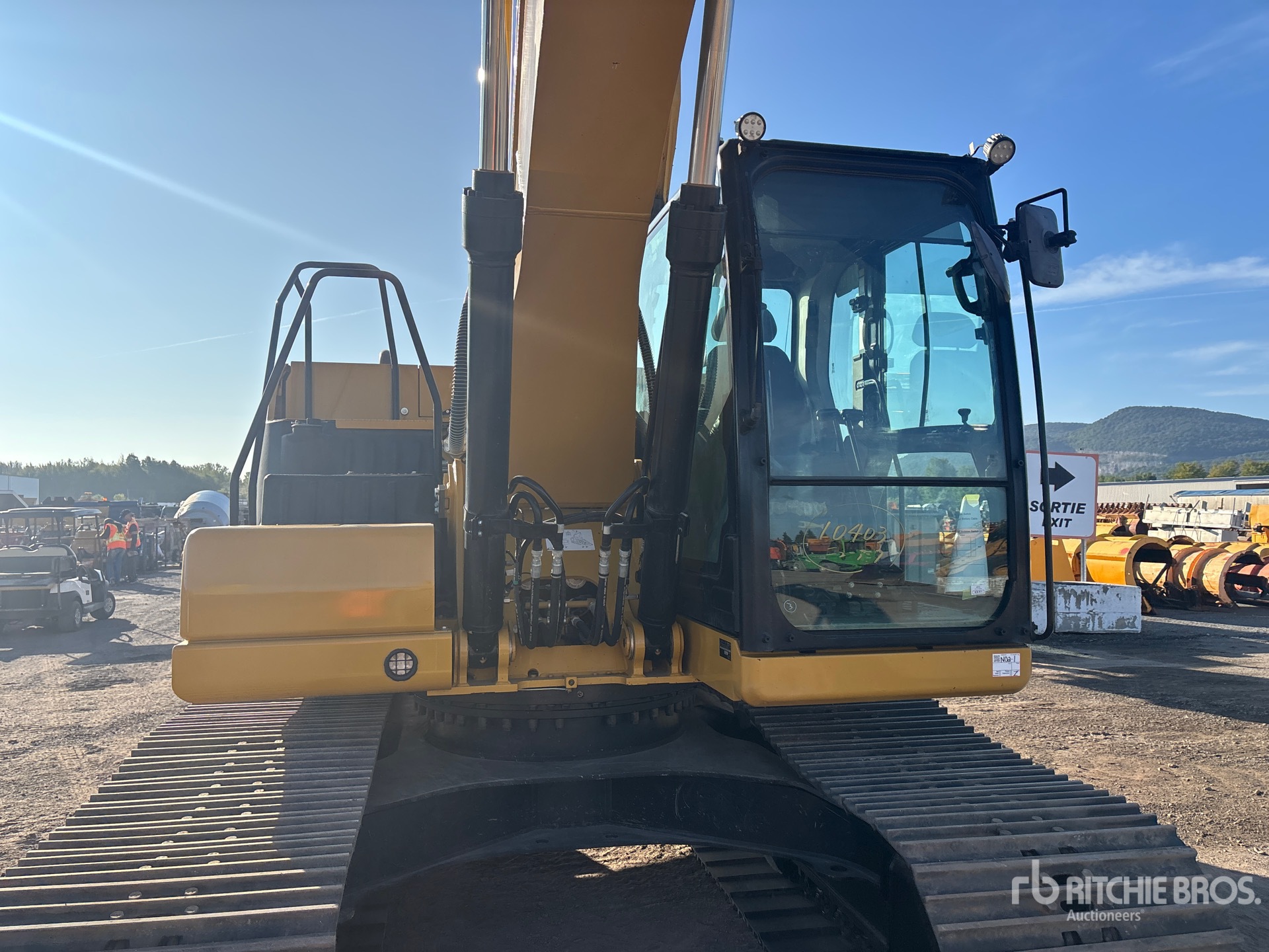 2021 Caterpillar 320GC
