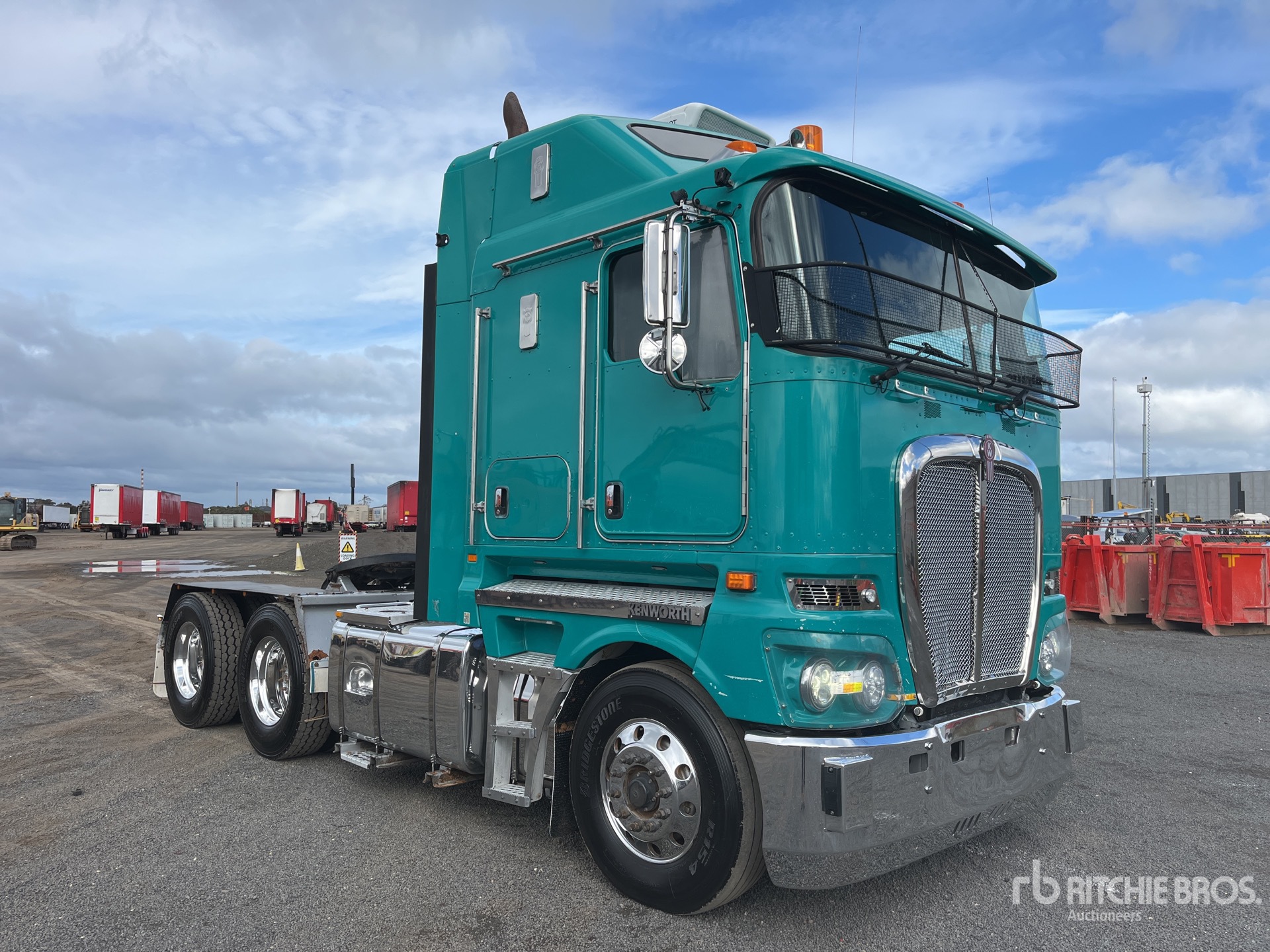 Photo of a 2015 Kenworth K200 AERODYNE