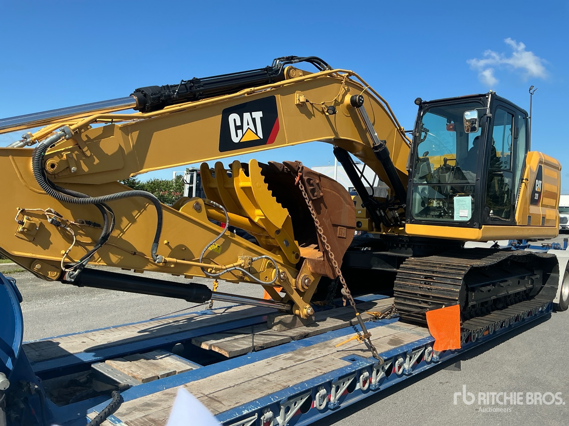 2017 Caterpillar 320