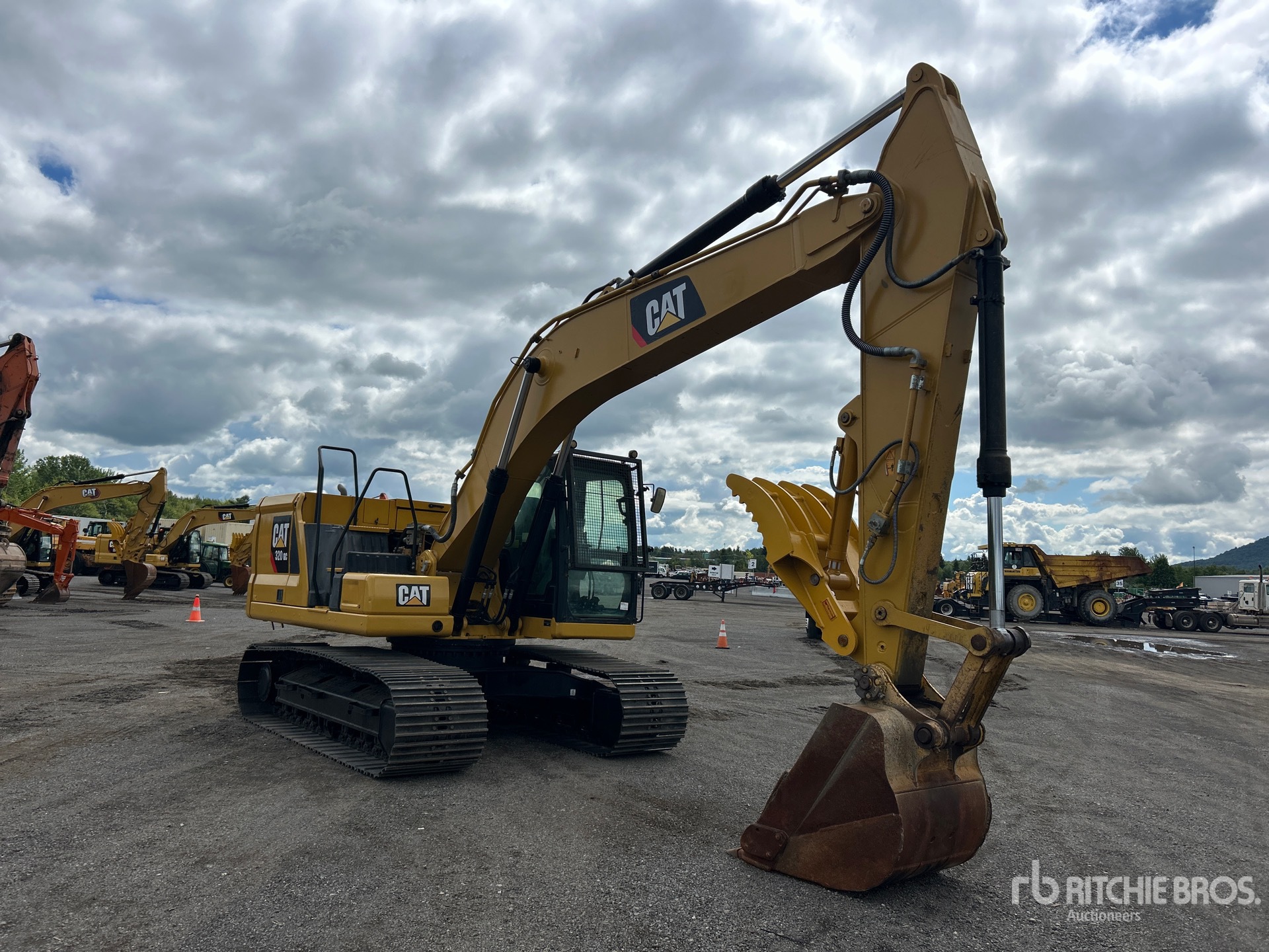 2018 Caterpillar 320GC