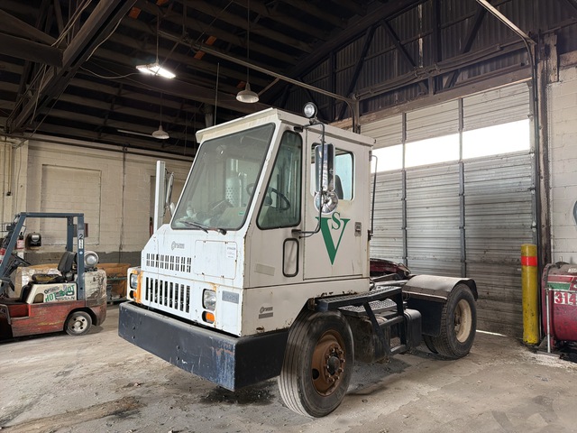 1999 Ottawa 30 4x2 Spotter Truck