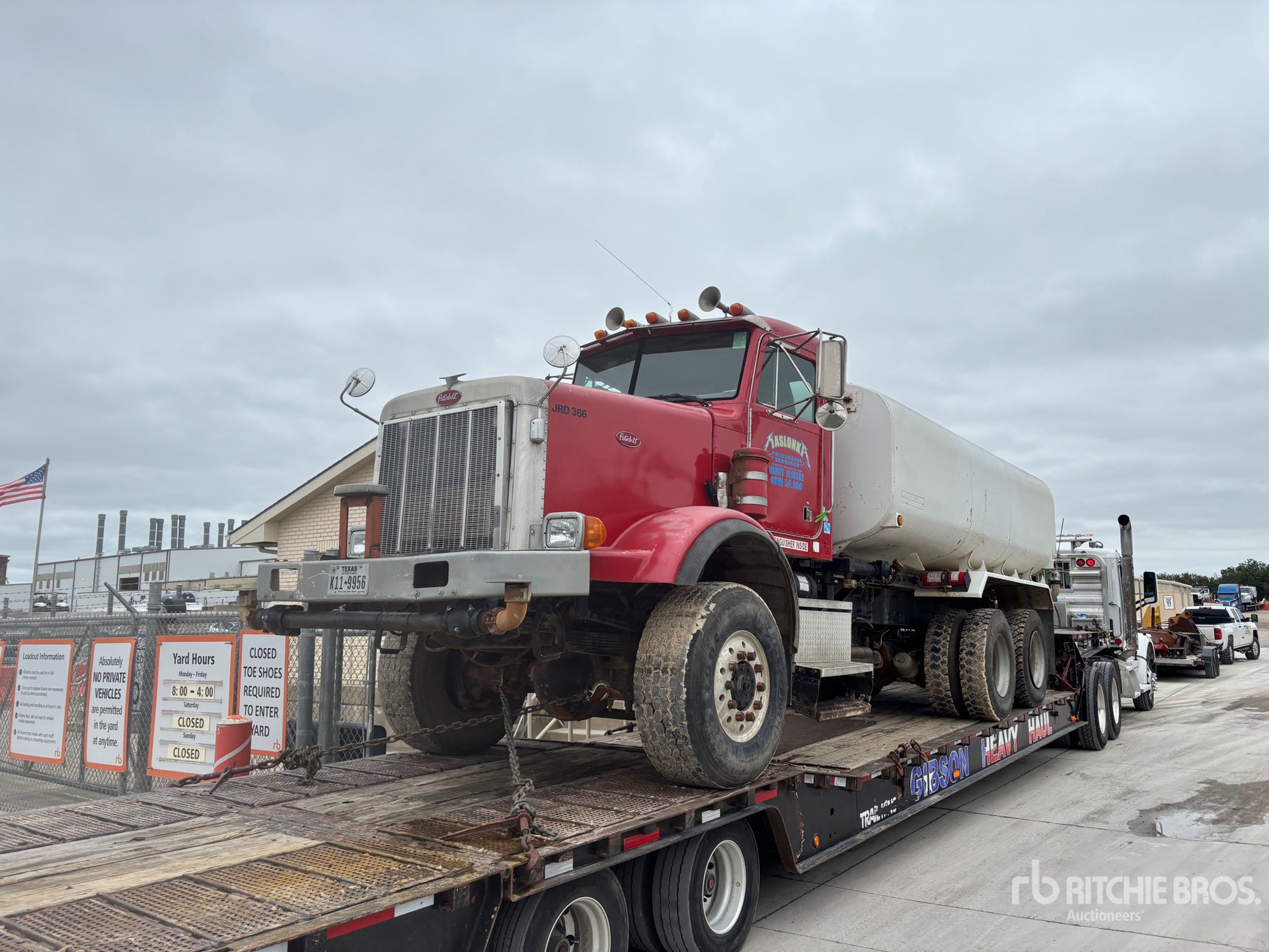 Photo of a 1998 Peterbilt 357