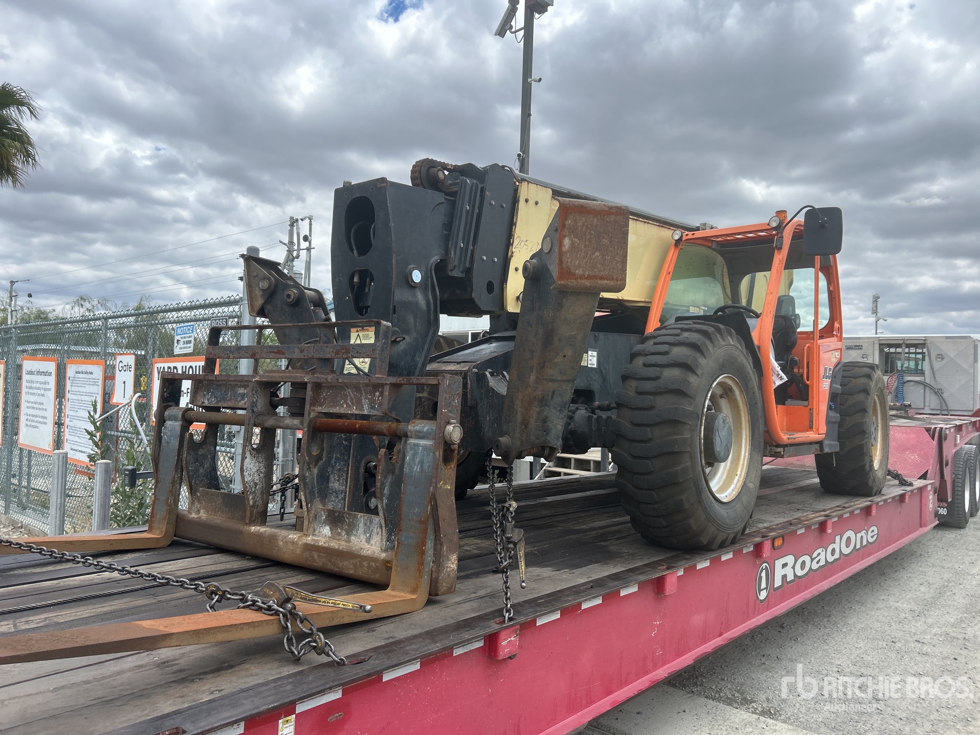 Photo of a 2018 JLG 1255