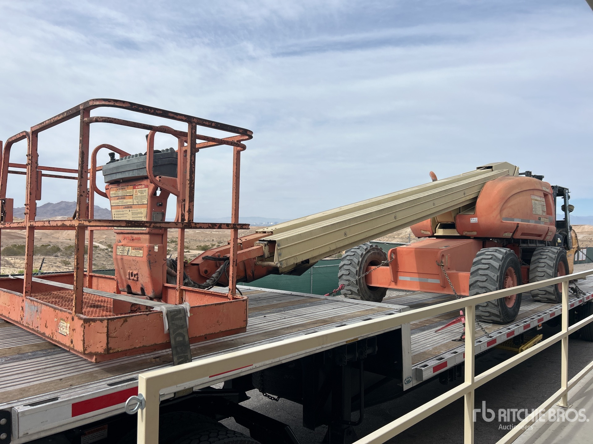 Photo of a 1997 JLG 600S