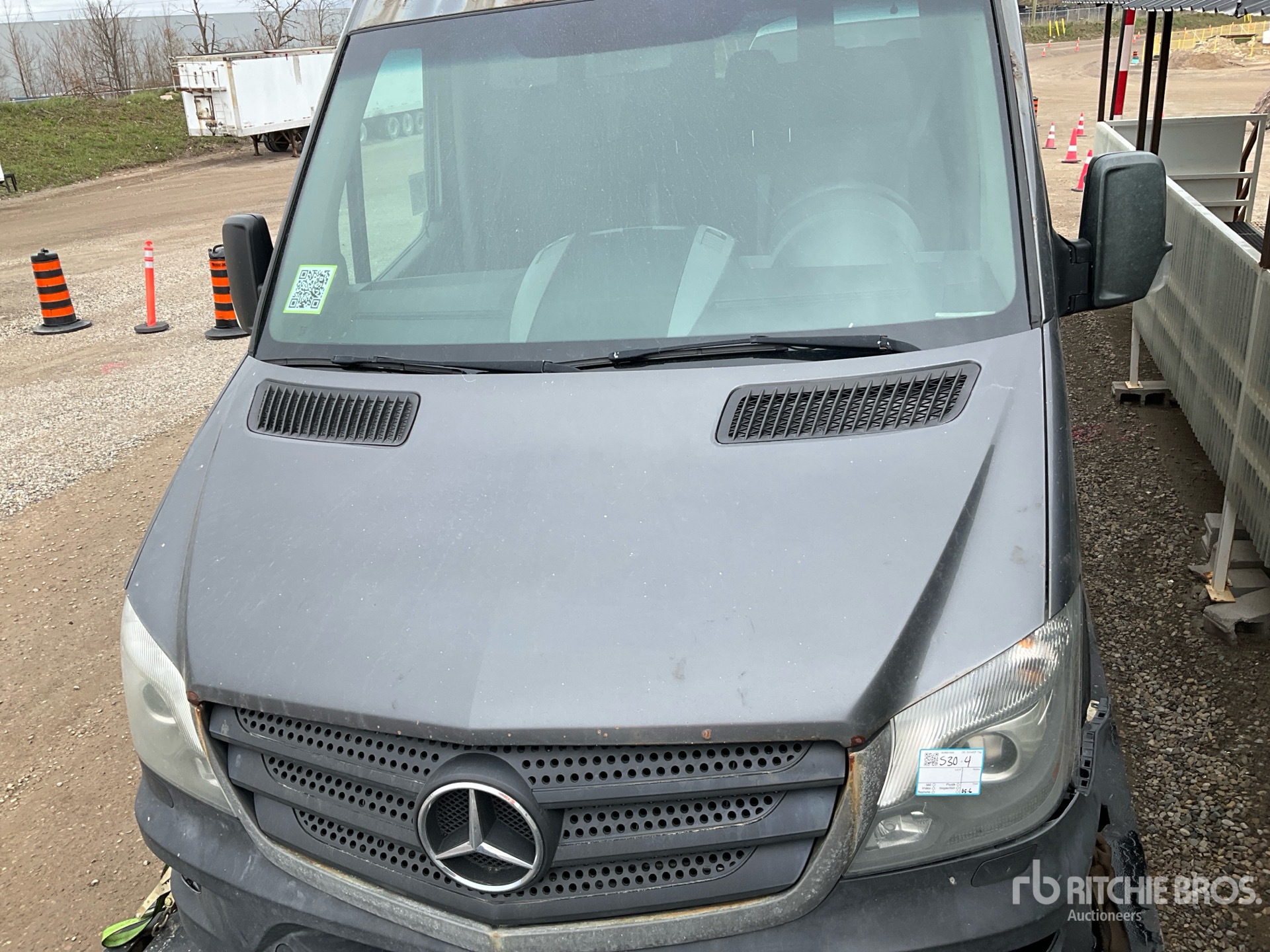 Photo of a 2016 Mercedes-Benz SPRINTER 2500