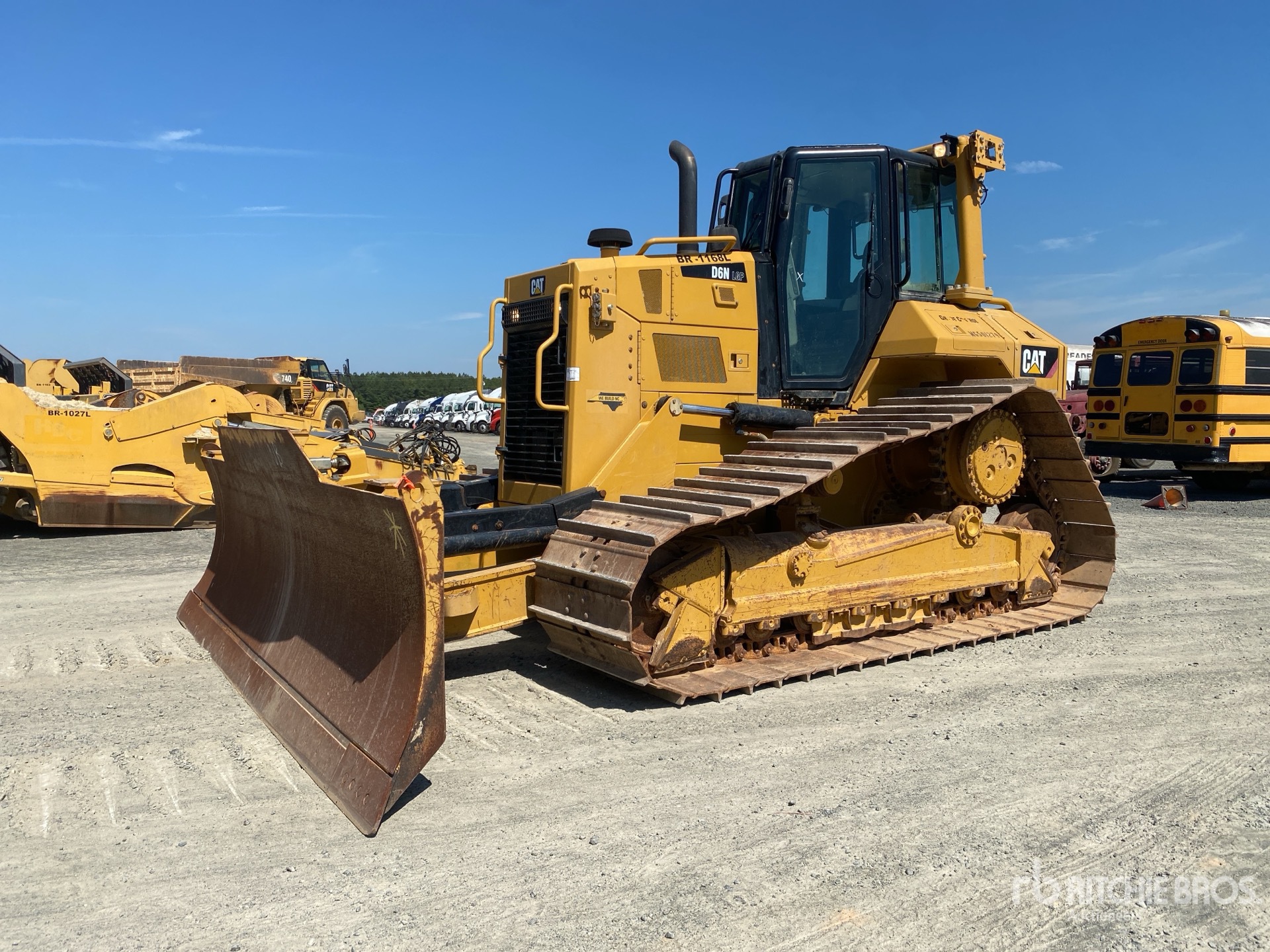 Photo of a 2017 Caterpillar D6N LGP