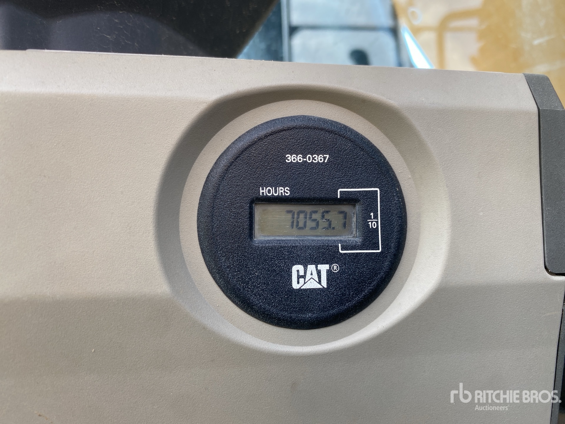 General Appearance with Hour Meter / Odometer
