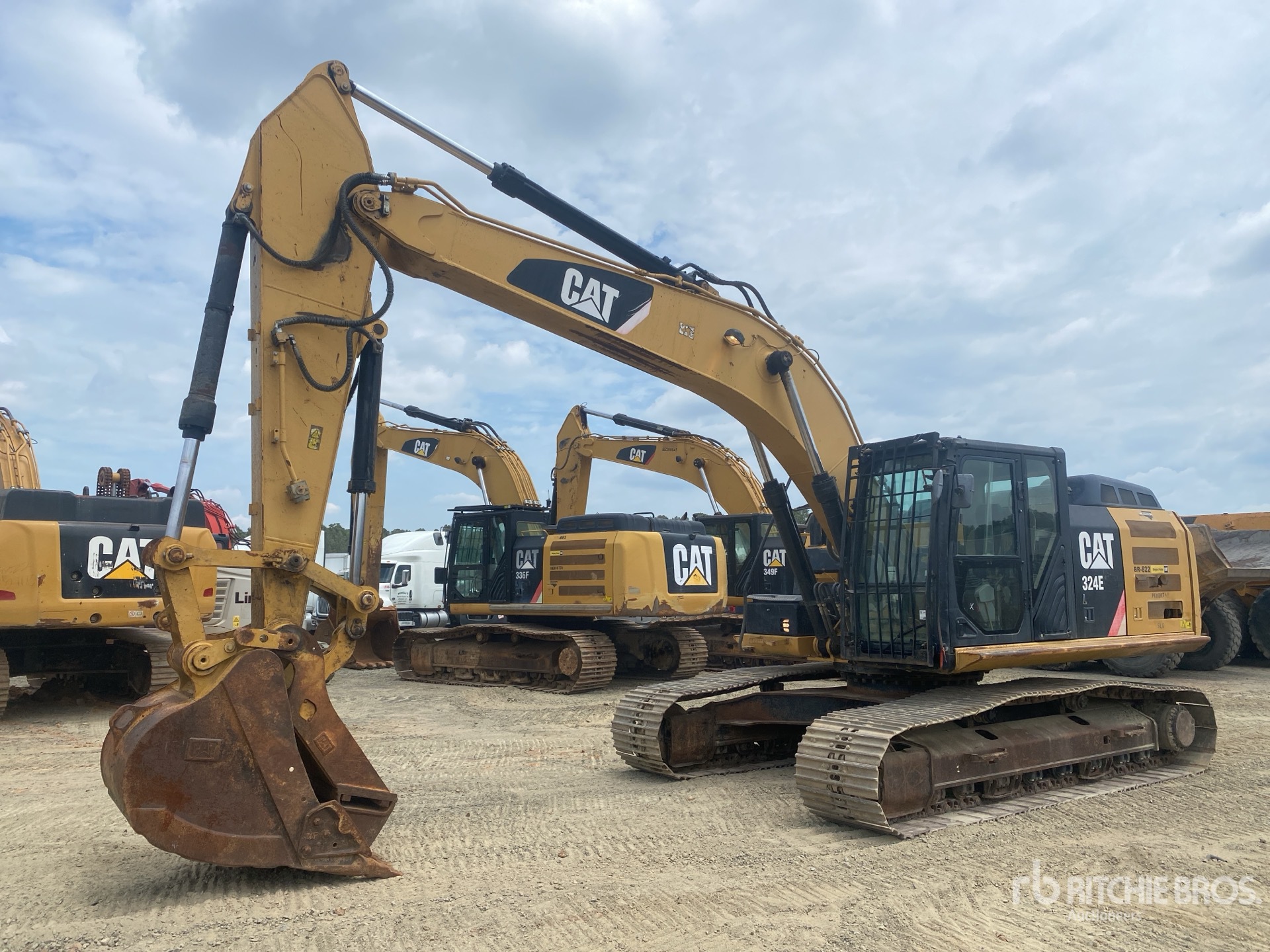 Photo of a 2012 Caterpillar 324E L