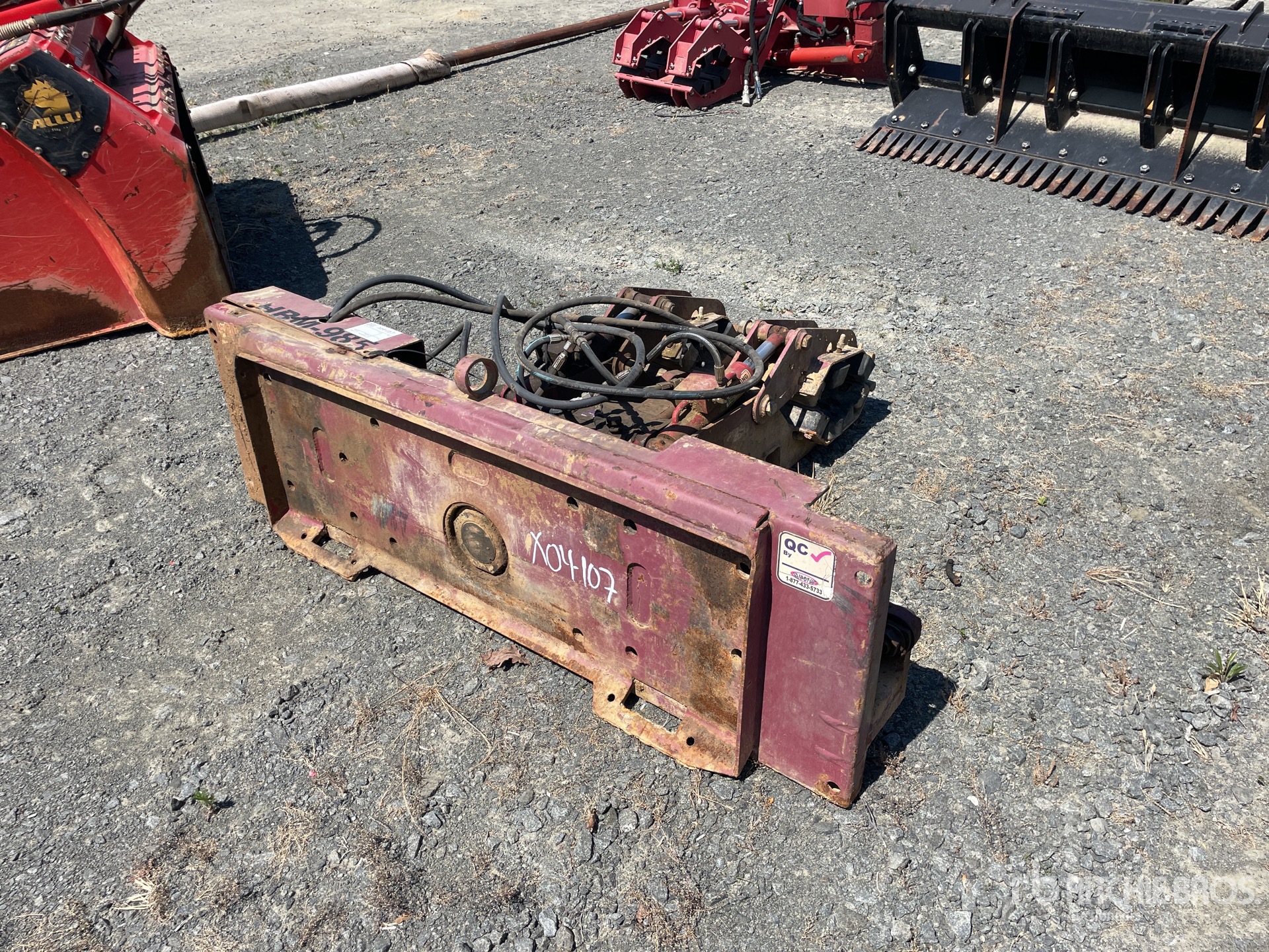 General Appearance with Picture, Left Rear Corner