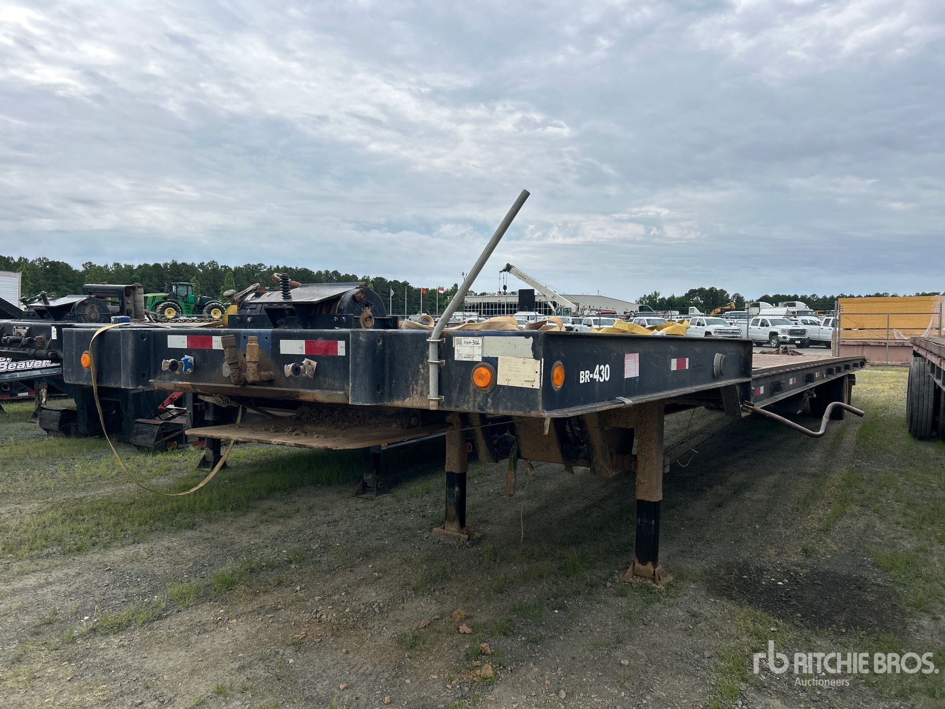 Photo of a 2006 Landoll 330B
