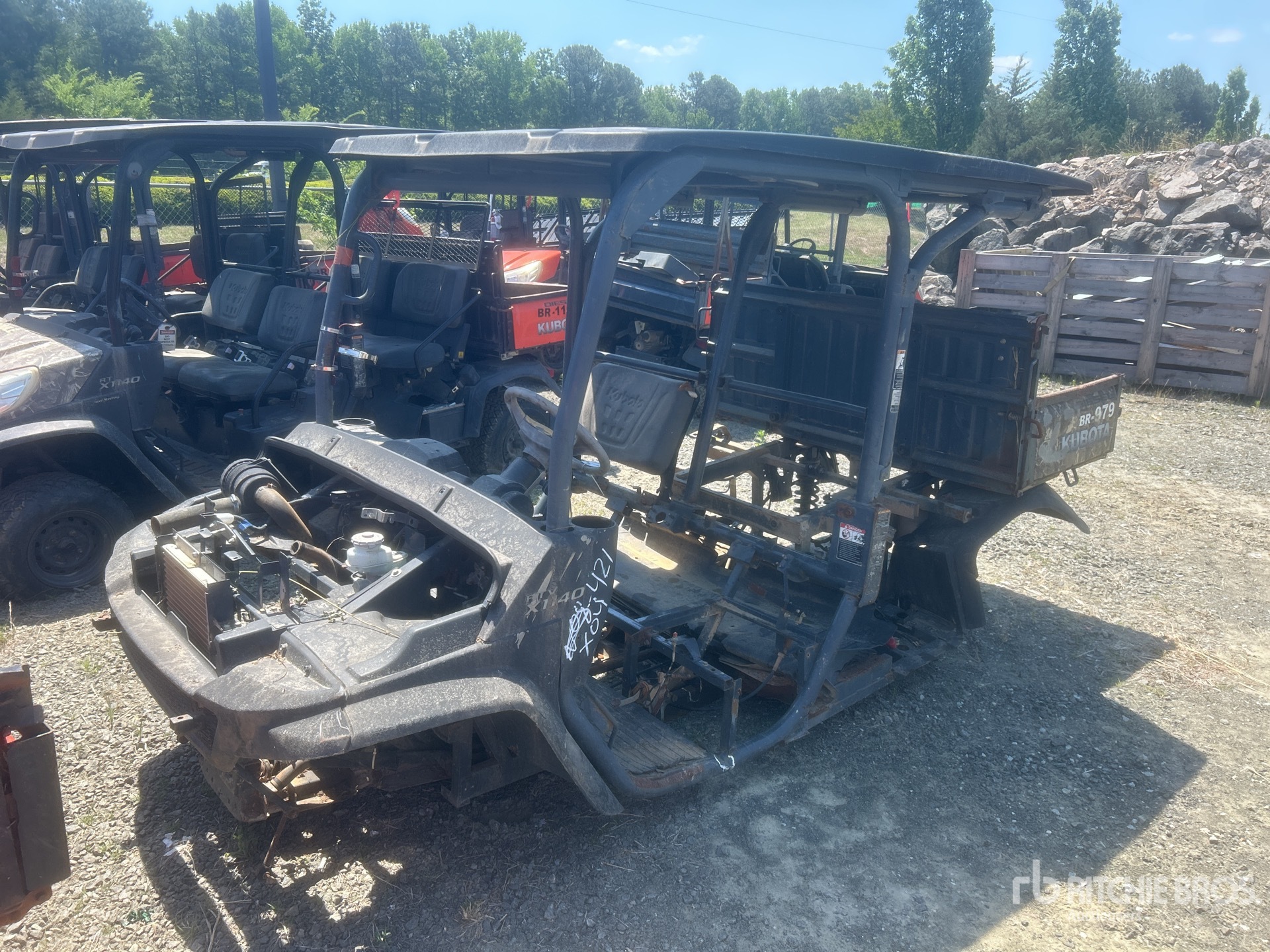 General Appearance with Picture, Left Front Corner