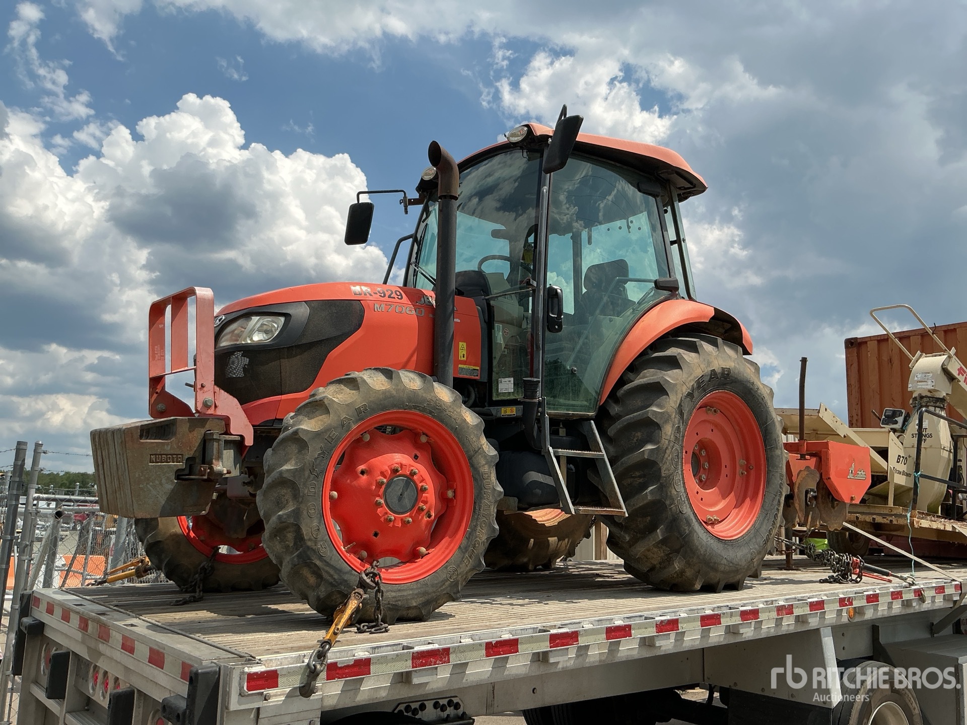 Photo of a 2016 Kubota M7060HD