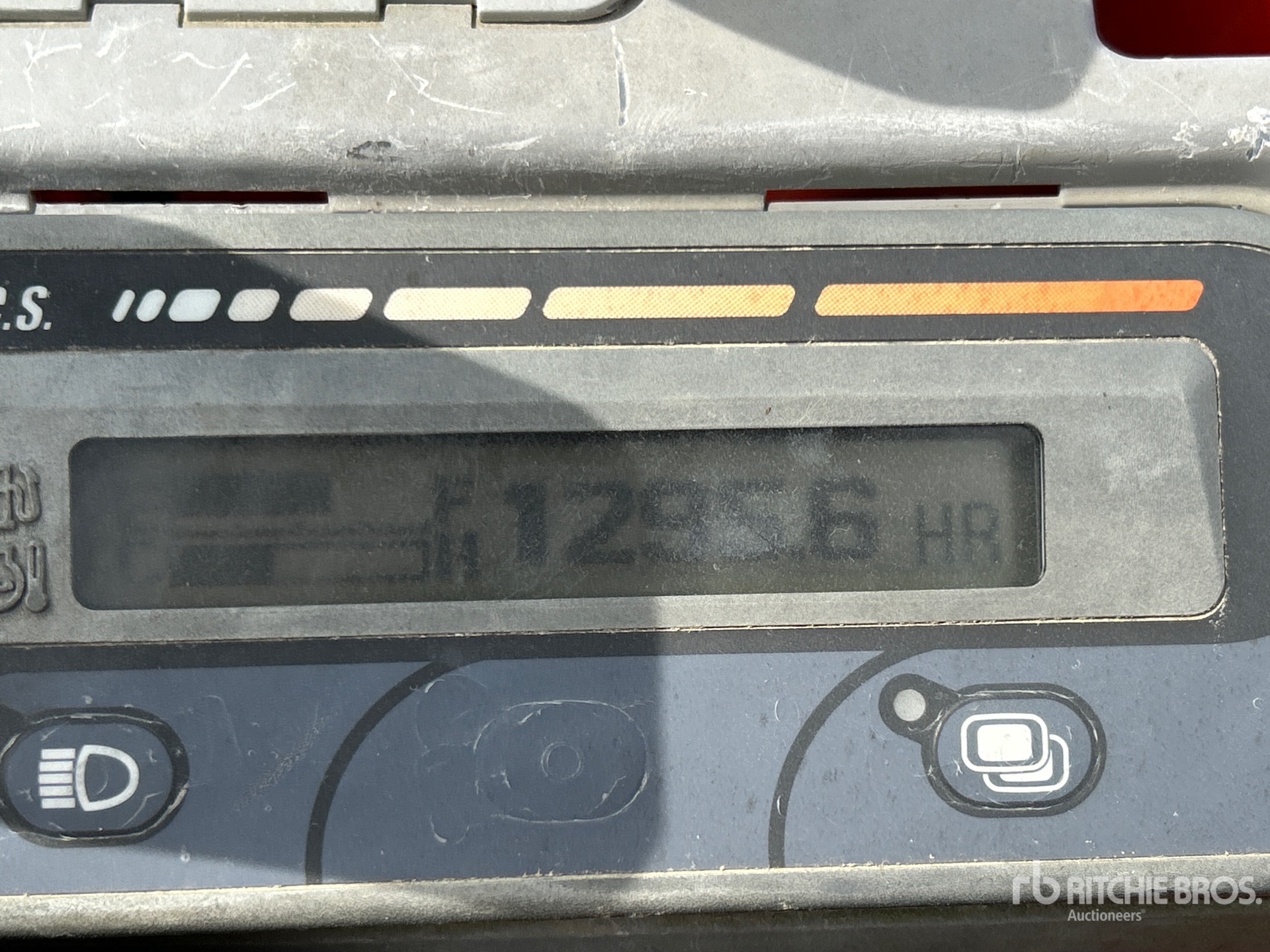 General Appearance with Hour Meter / Odometer