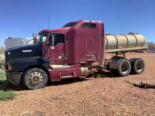 1995 Kenworth T600 6x4 T/A Sleeper Truck Tractor