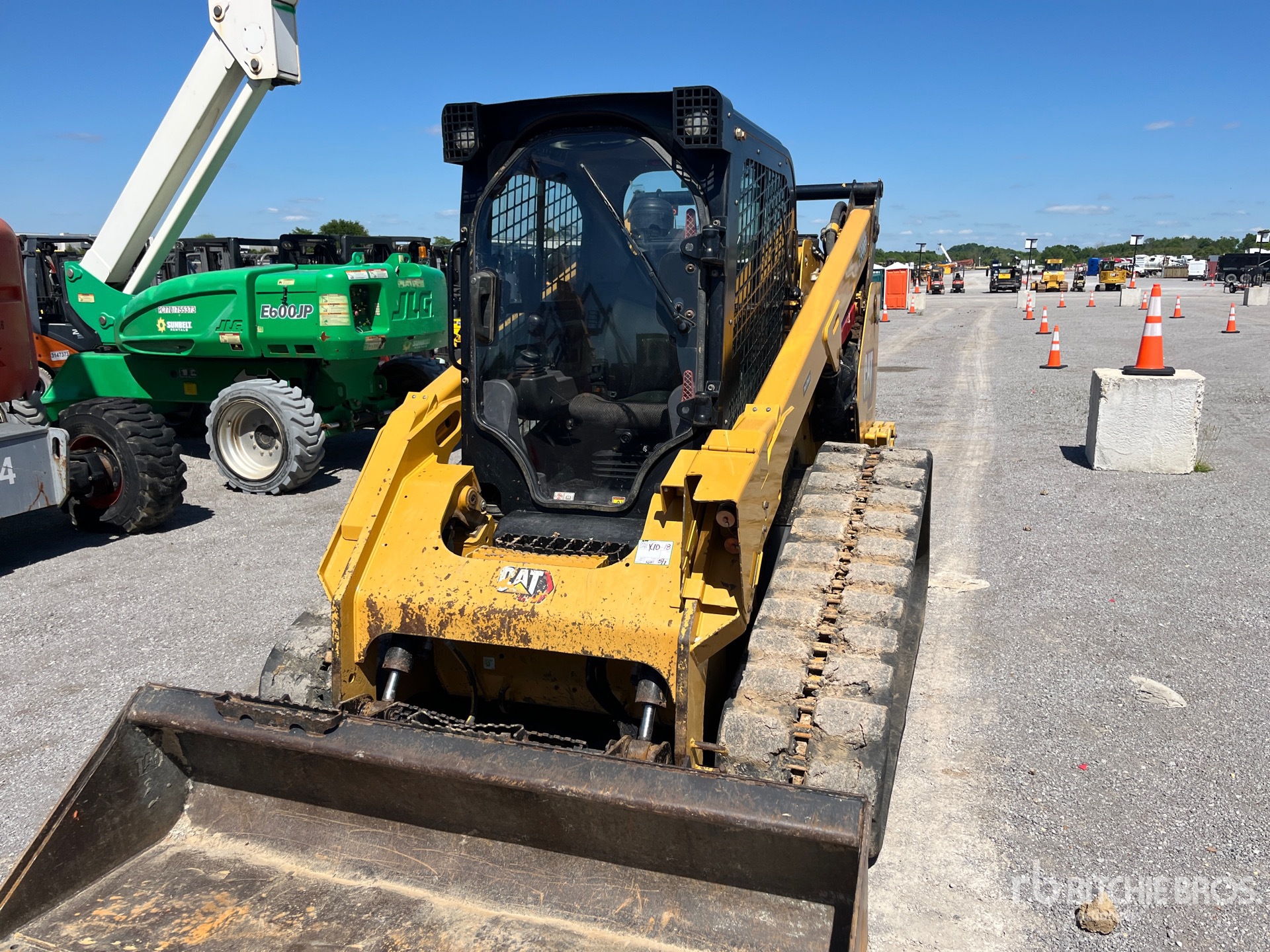 Photo of a 2021 Caterpillar 299D3XE